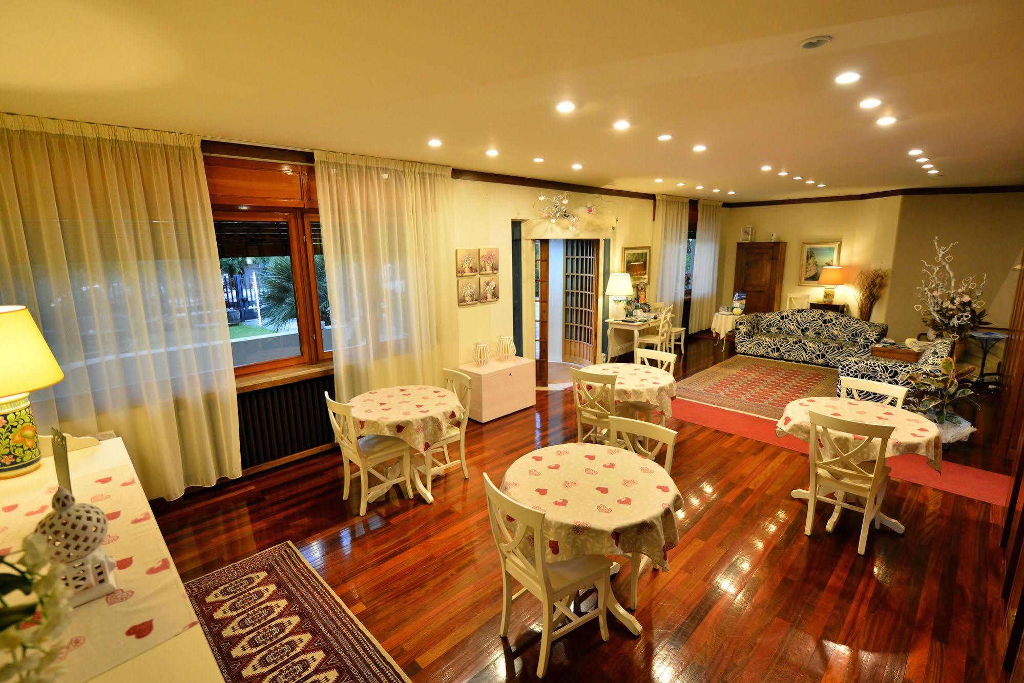 B&B Villa Bianca Сона Екстериор снимка